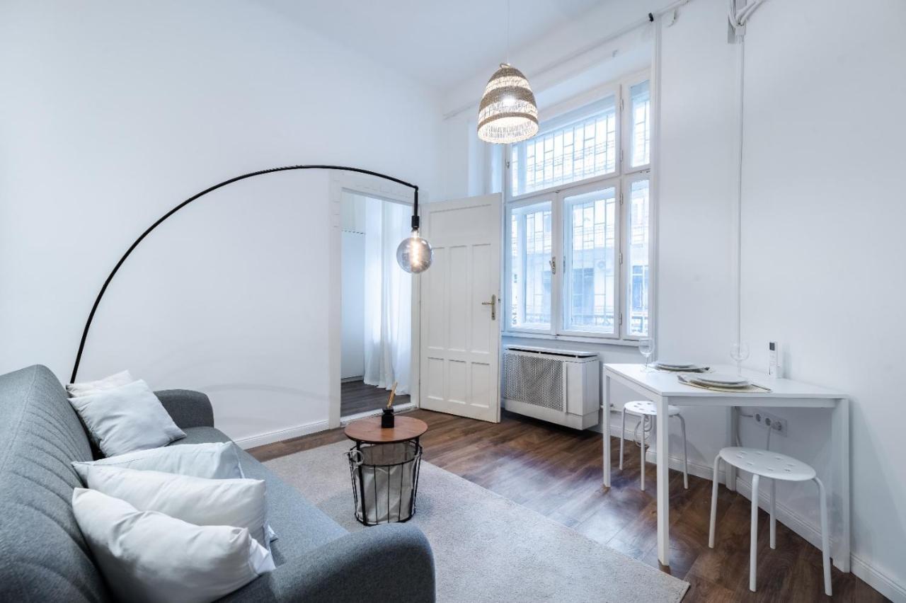 Stylish Central Apartment Budapest Exterior photo